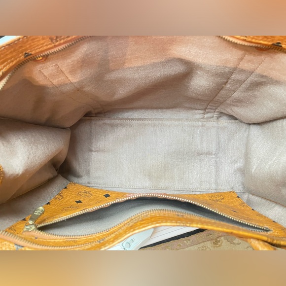 MCM Vintage Visetos SHOPPER  TOTE . Preowned excellent condition.$ today price!! - Picture 12 of 16